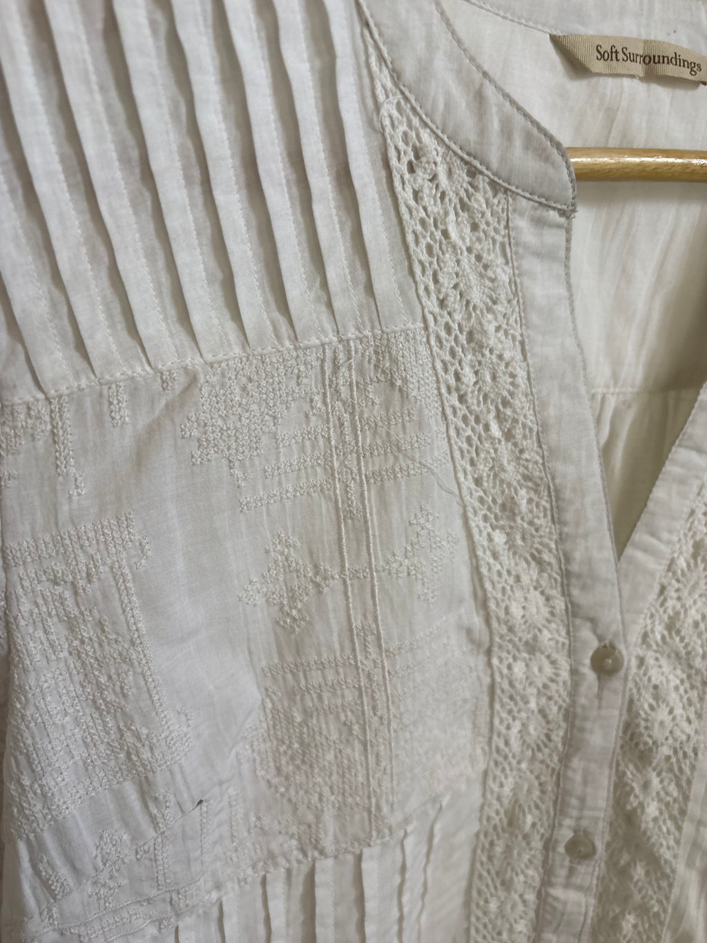 SOFT SURROUNDINGS EMBROIDERED BLOUSE M