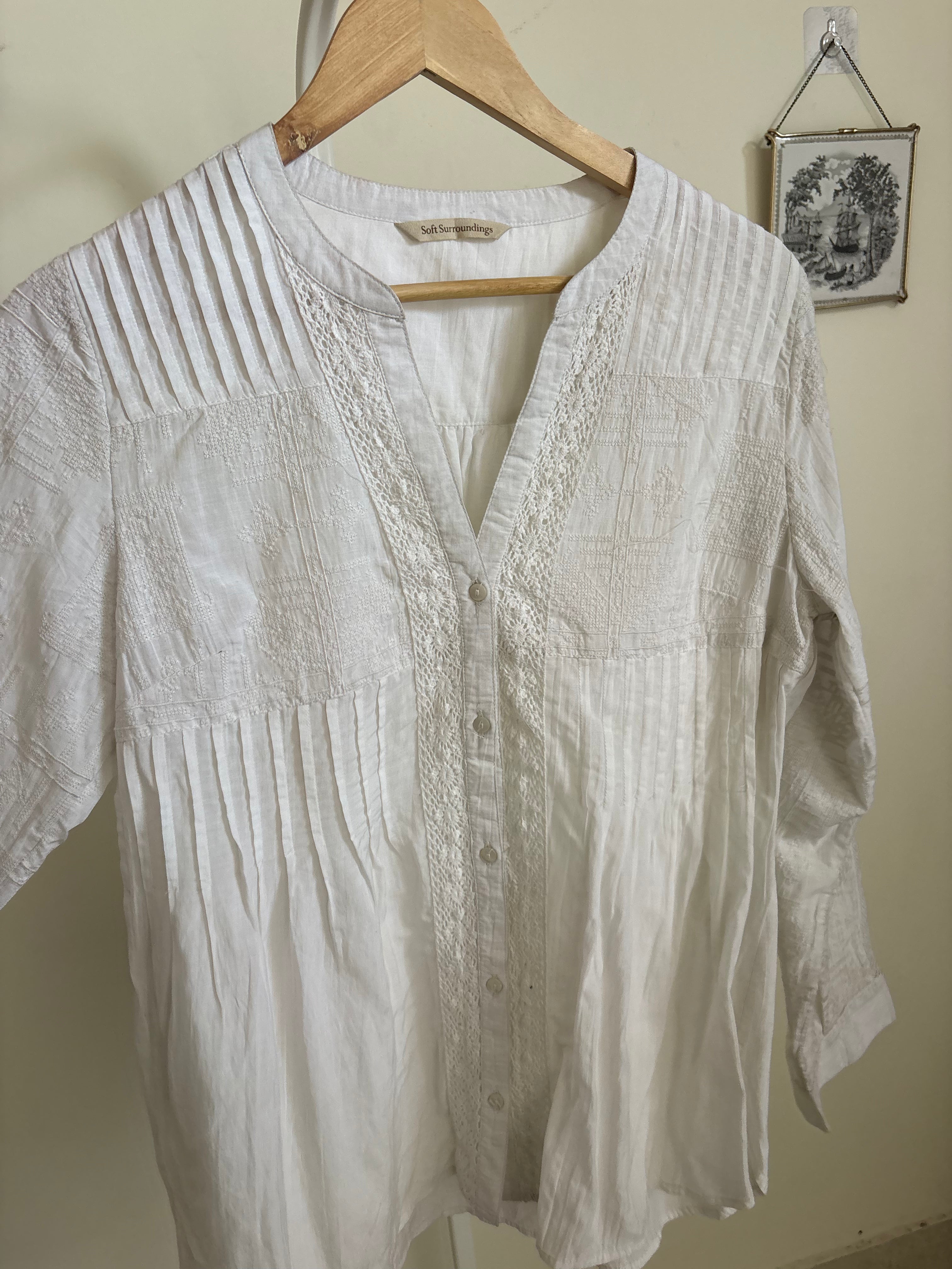 SOFT SURROUNDINGS EMBROIDERED BLOUSE M