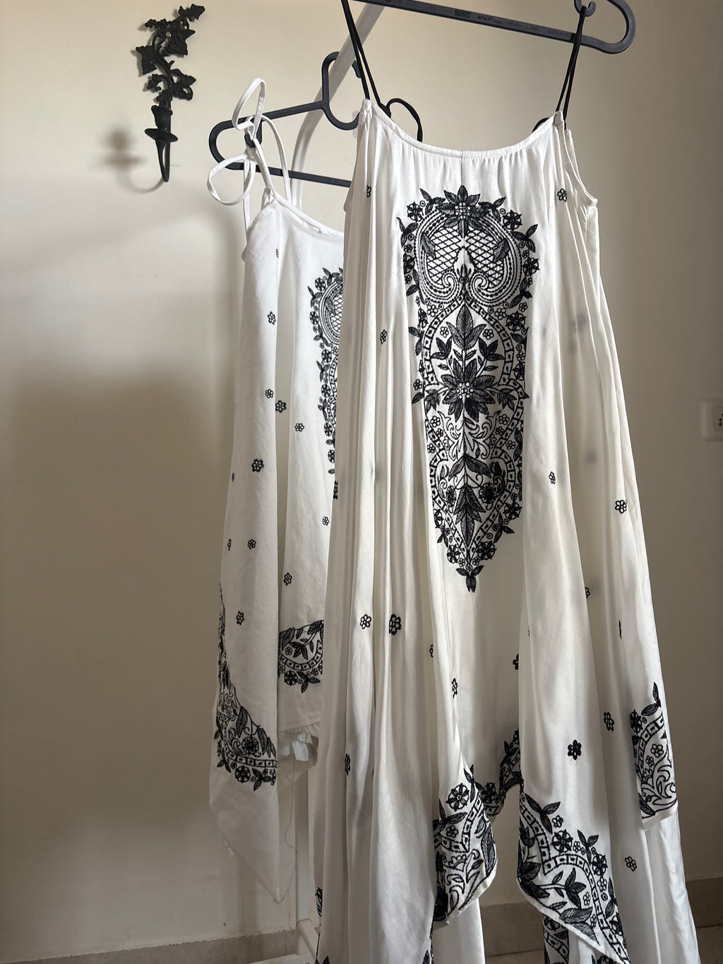 FLARED EMBROIDERED DRESS