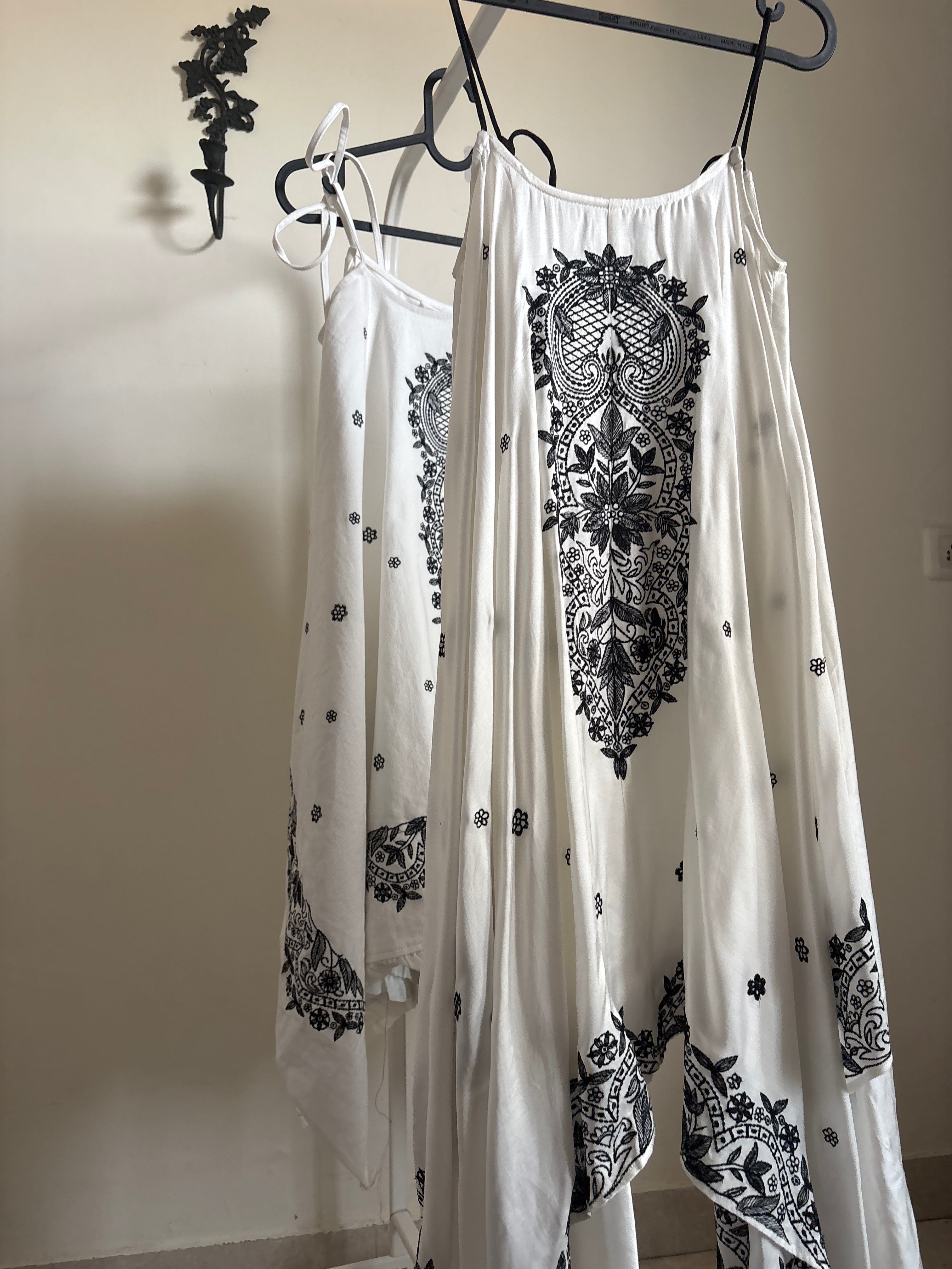 FLARED EMBROIDERED DRESS
