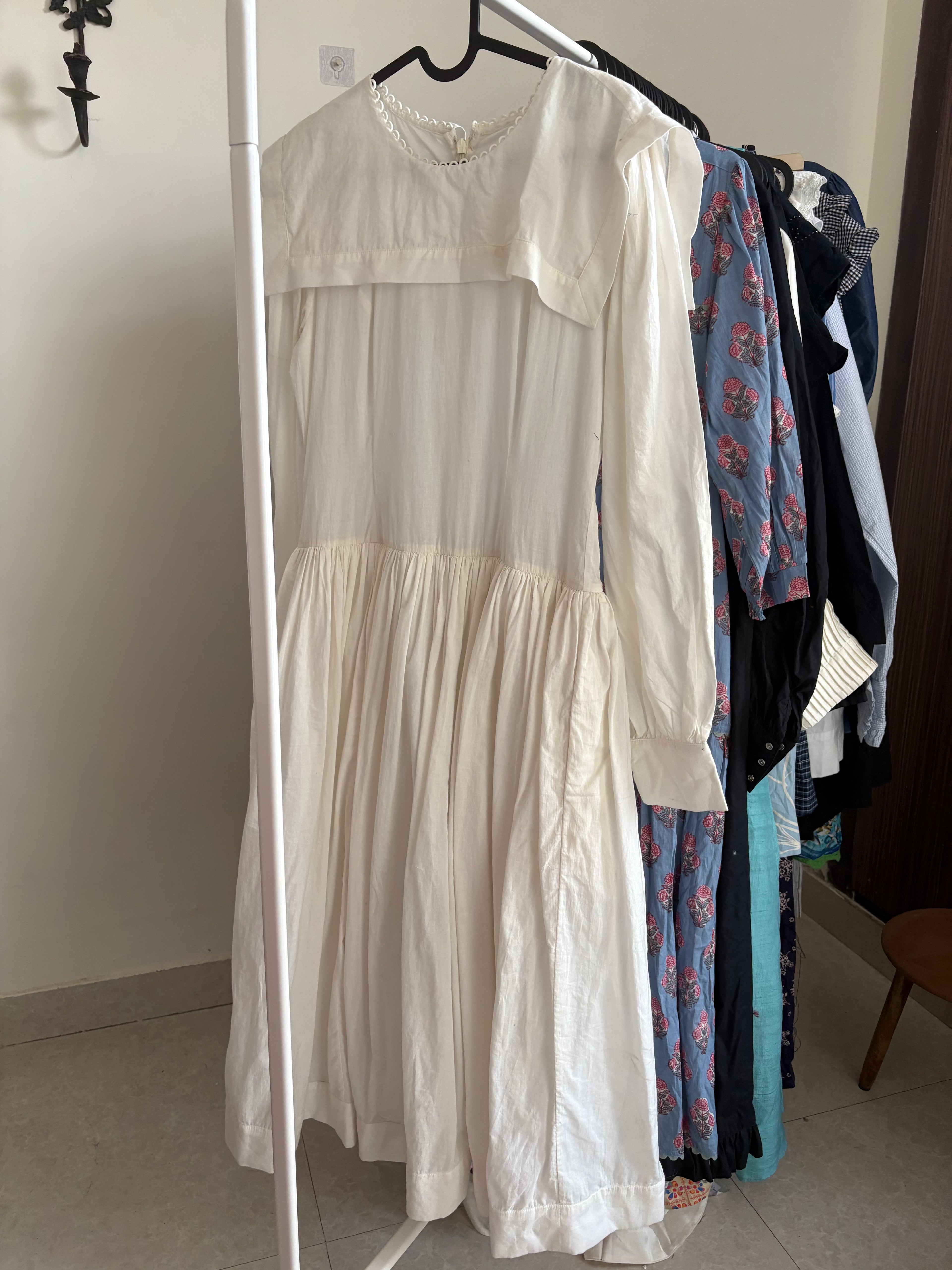 SQUARE COLLAR DRESS WHITE  S