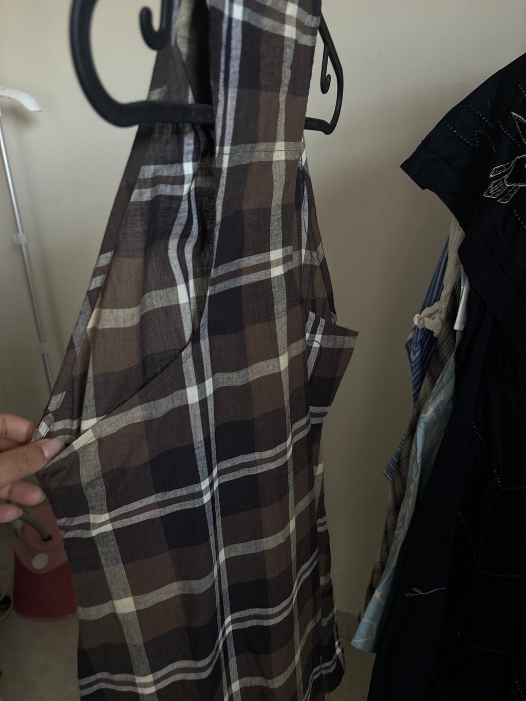 HALTER PLAID ASYMMETRIC TOP XS