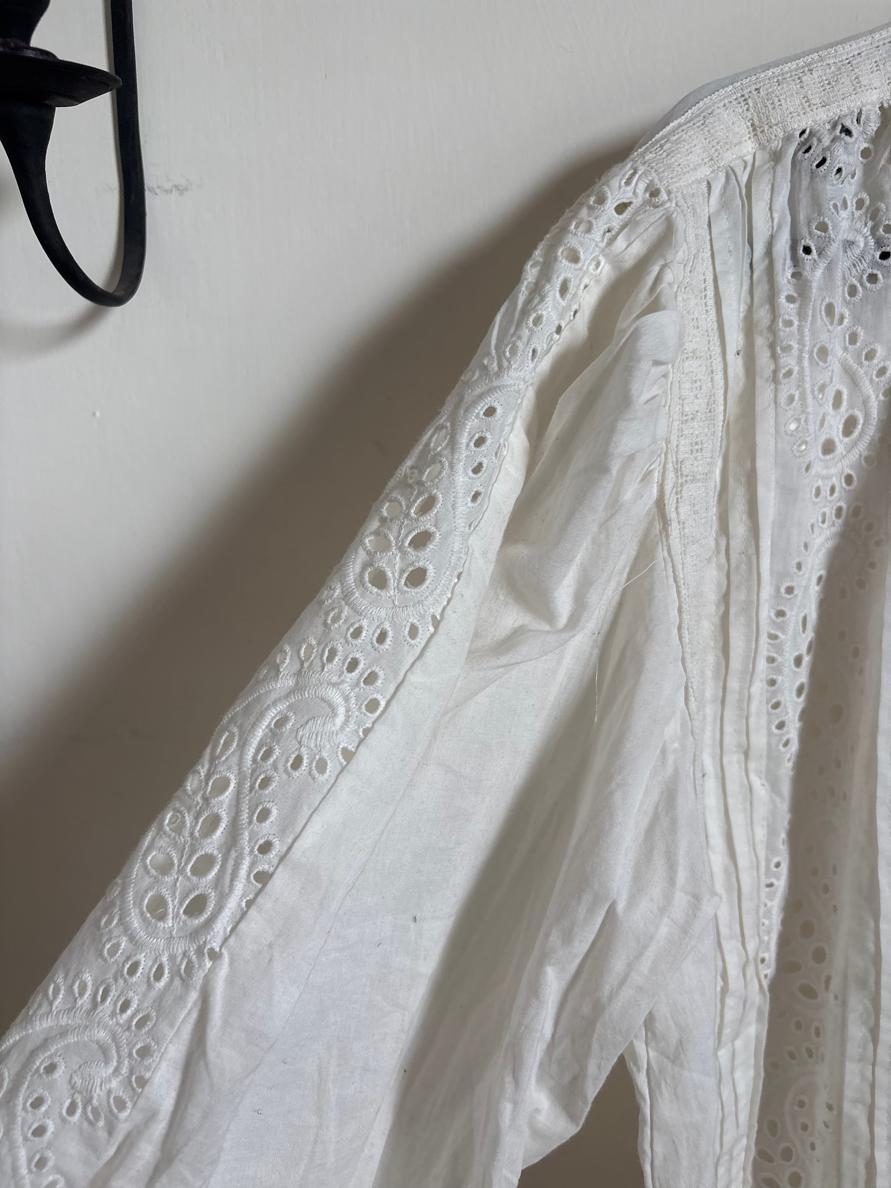 Apricot Broderie Pleat & Lace Grandad Collar Oversized Blouse- White S/M