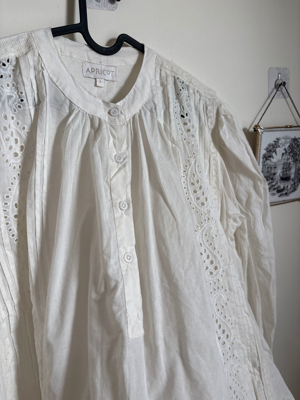 Apricot Broderie Pleat & Lace Grandad Collar Oversized Blouse- White S/M