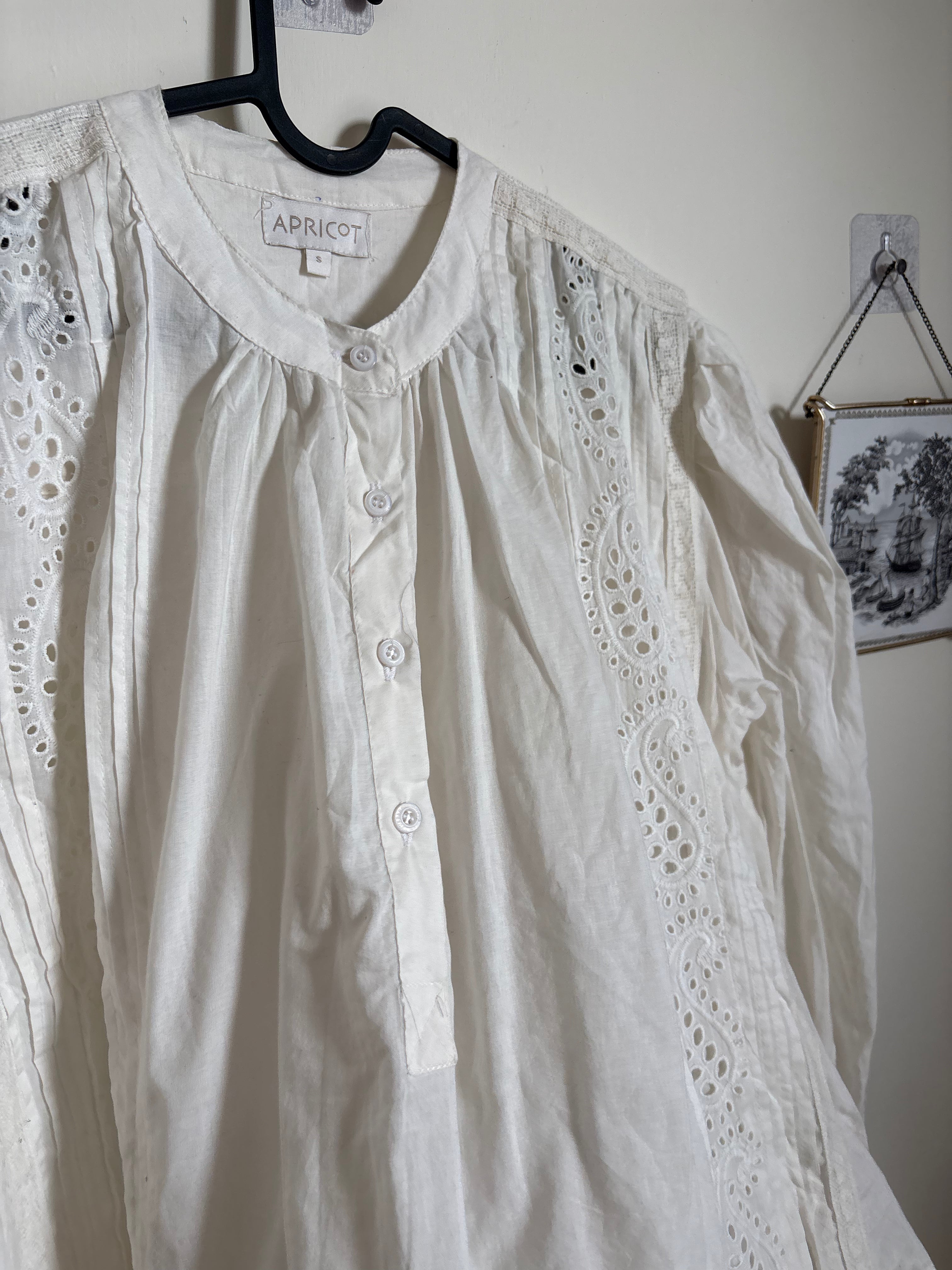 Apricot Broderie Pleat & Lace Grandad Collar Oversized Blouse- White S/M