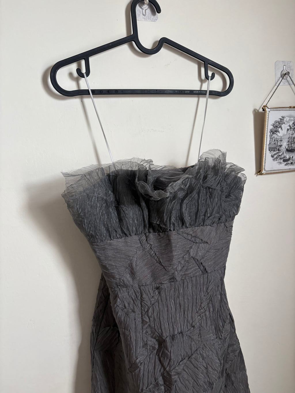 MARCHESA GOWN GREY RUFFLE WITH SLIT XS