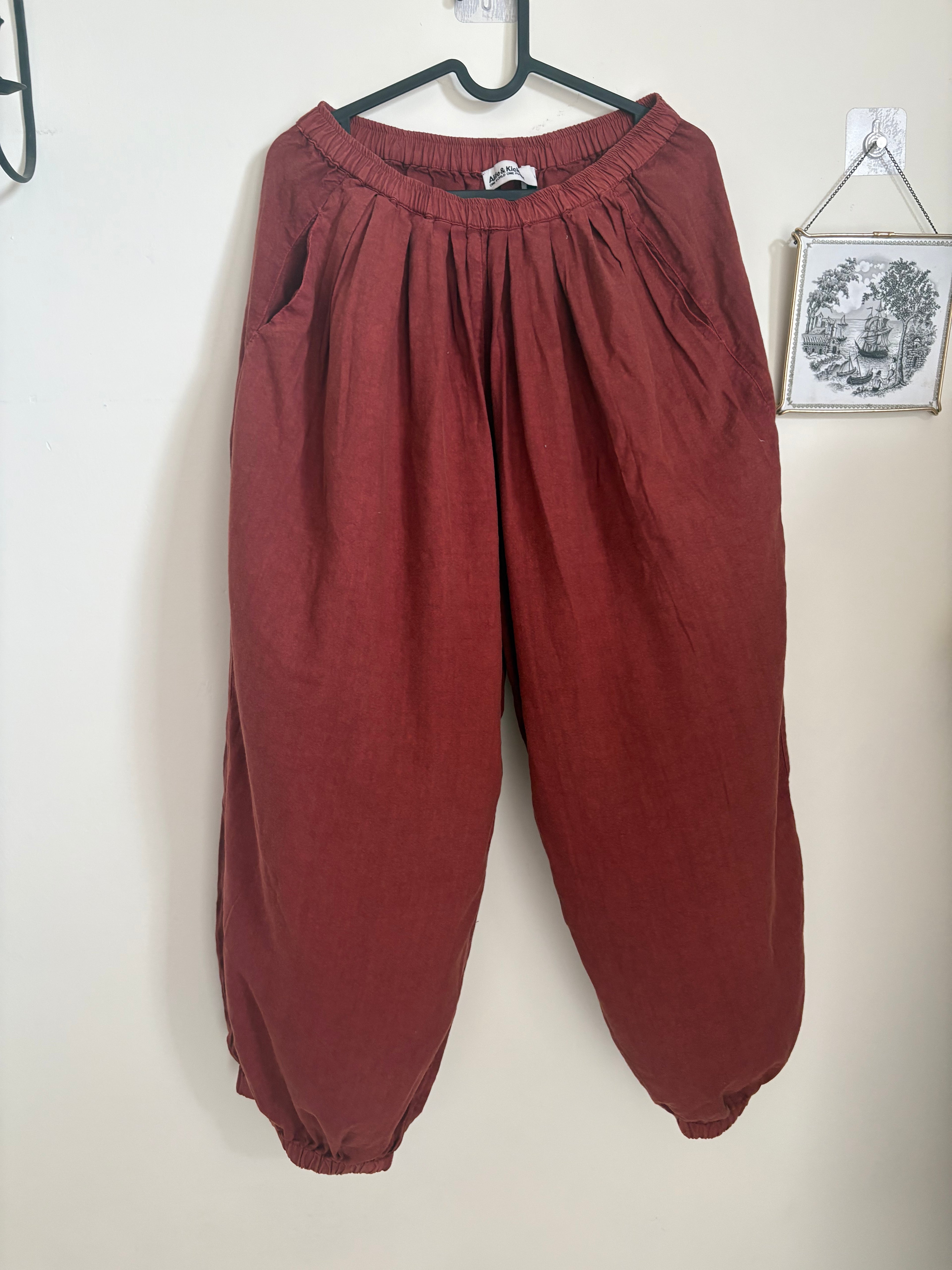 ALIFE & KICKIN BALLOON PANTS 26-30"
