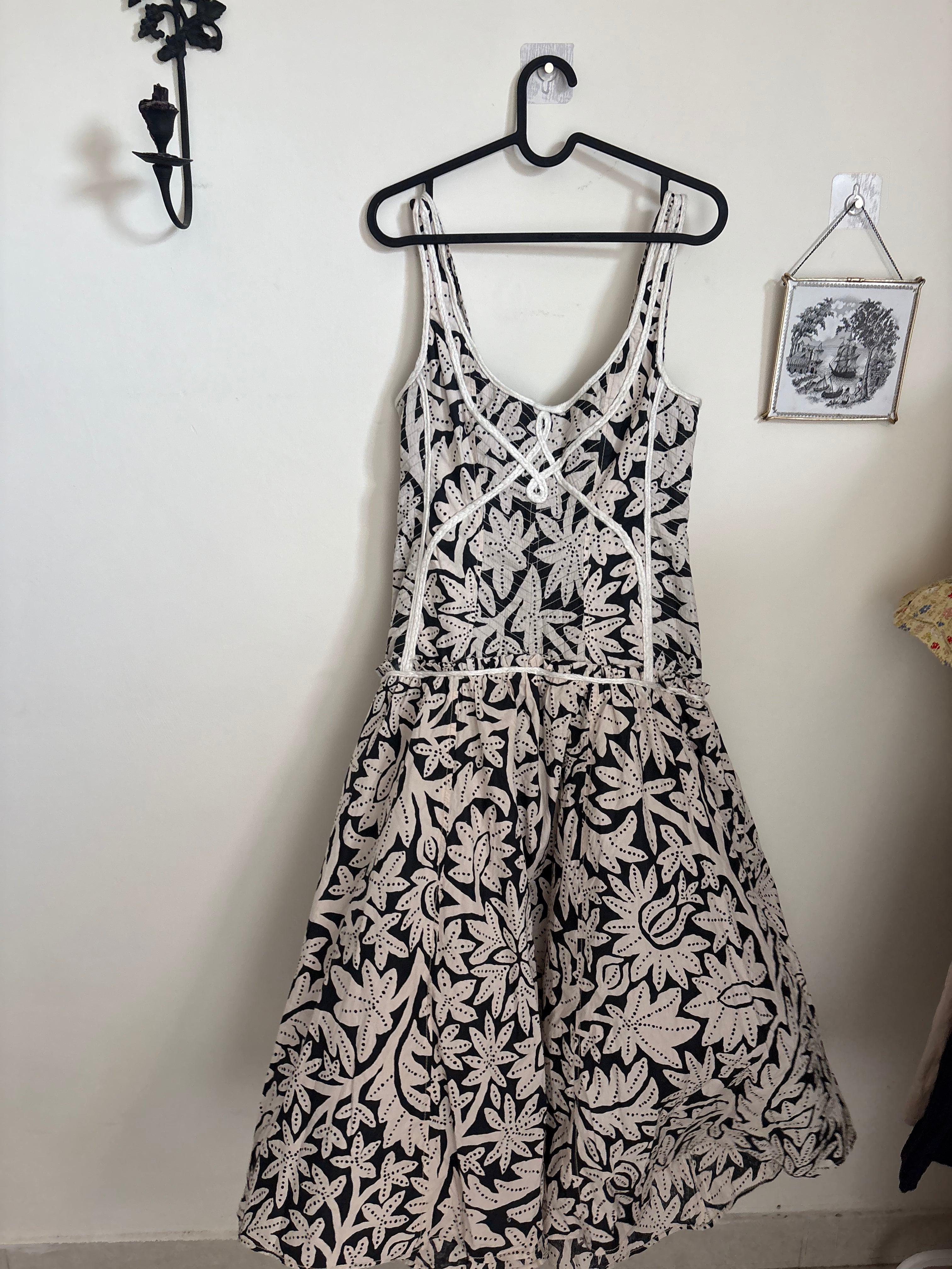 BLACK & BEIGE DROPWAIST DRESS S