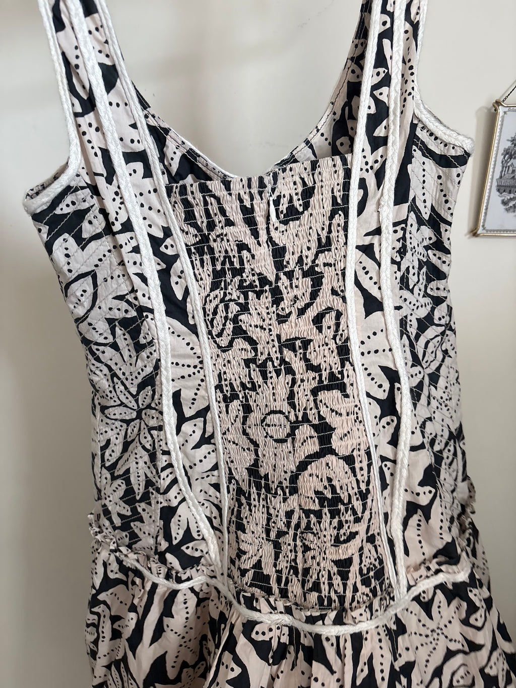 BLACK & BEIGE DROPWAIST DRESS S