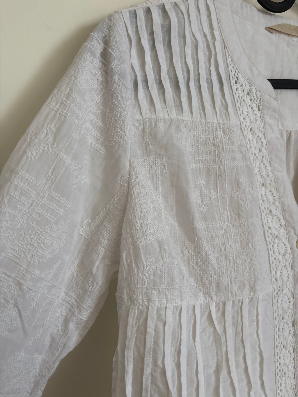 SOFT SURROUNDINGS EMBROIDERED TOP S