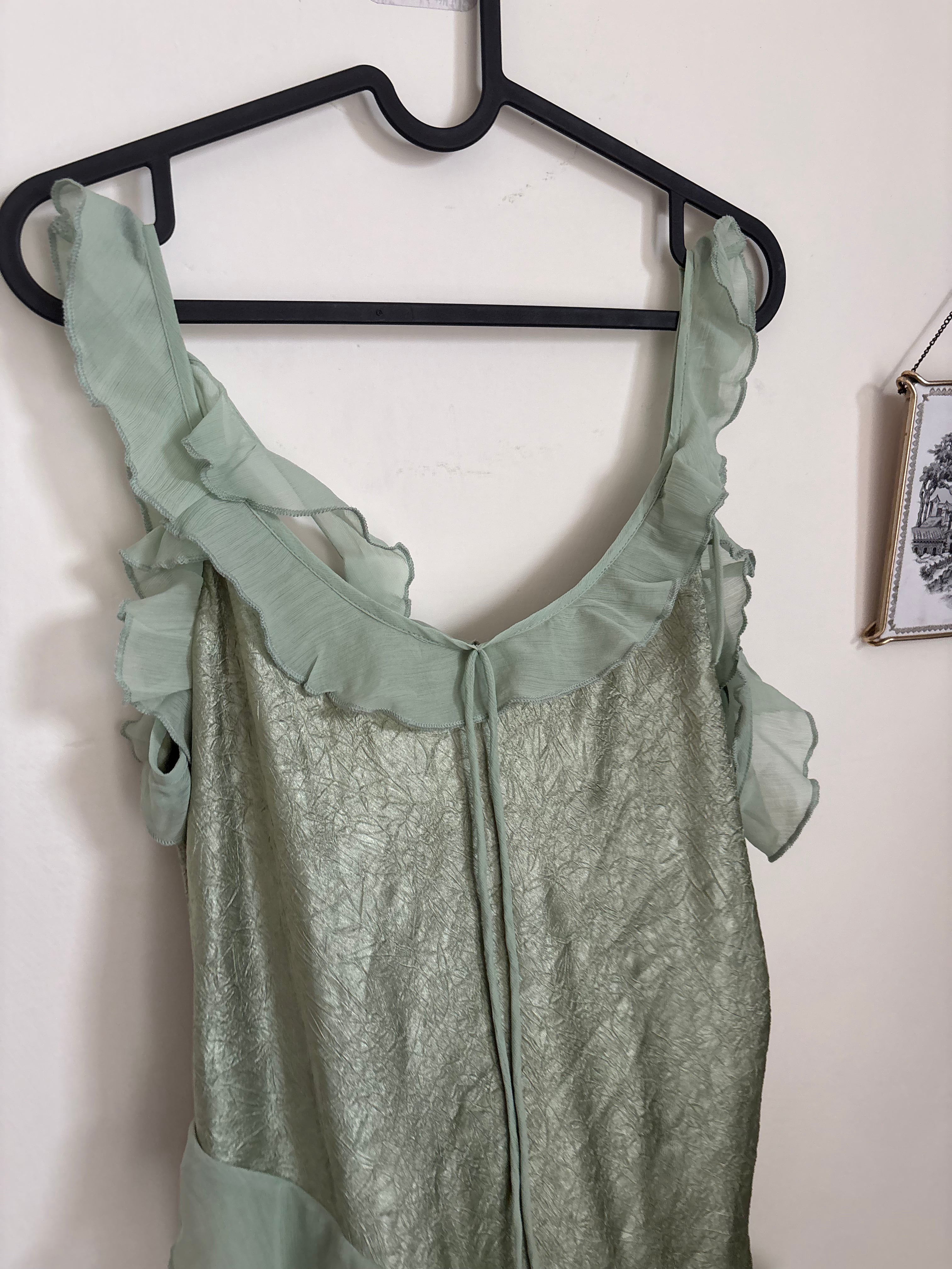 DM LIGHT GREEN RUFFLE SAMPLE DRESS  UK 10