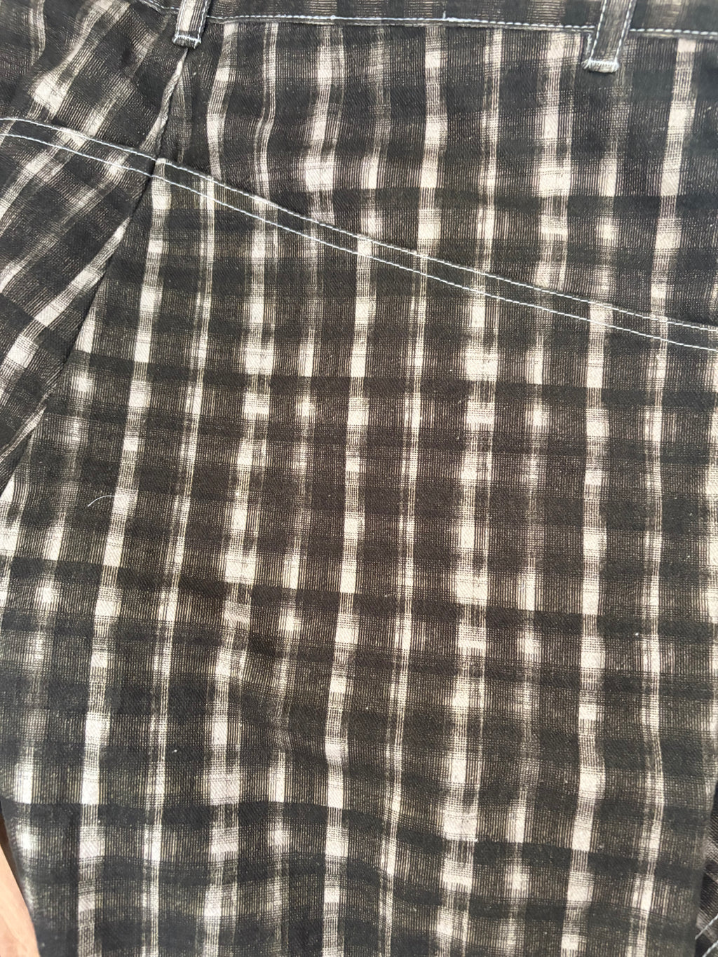 BASIC PLEASURE MODE JORTS CHECKED 32"