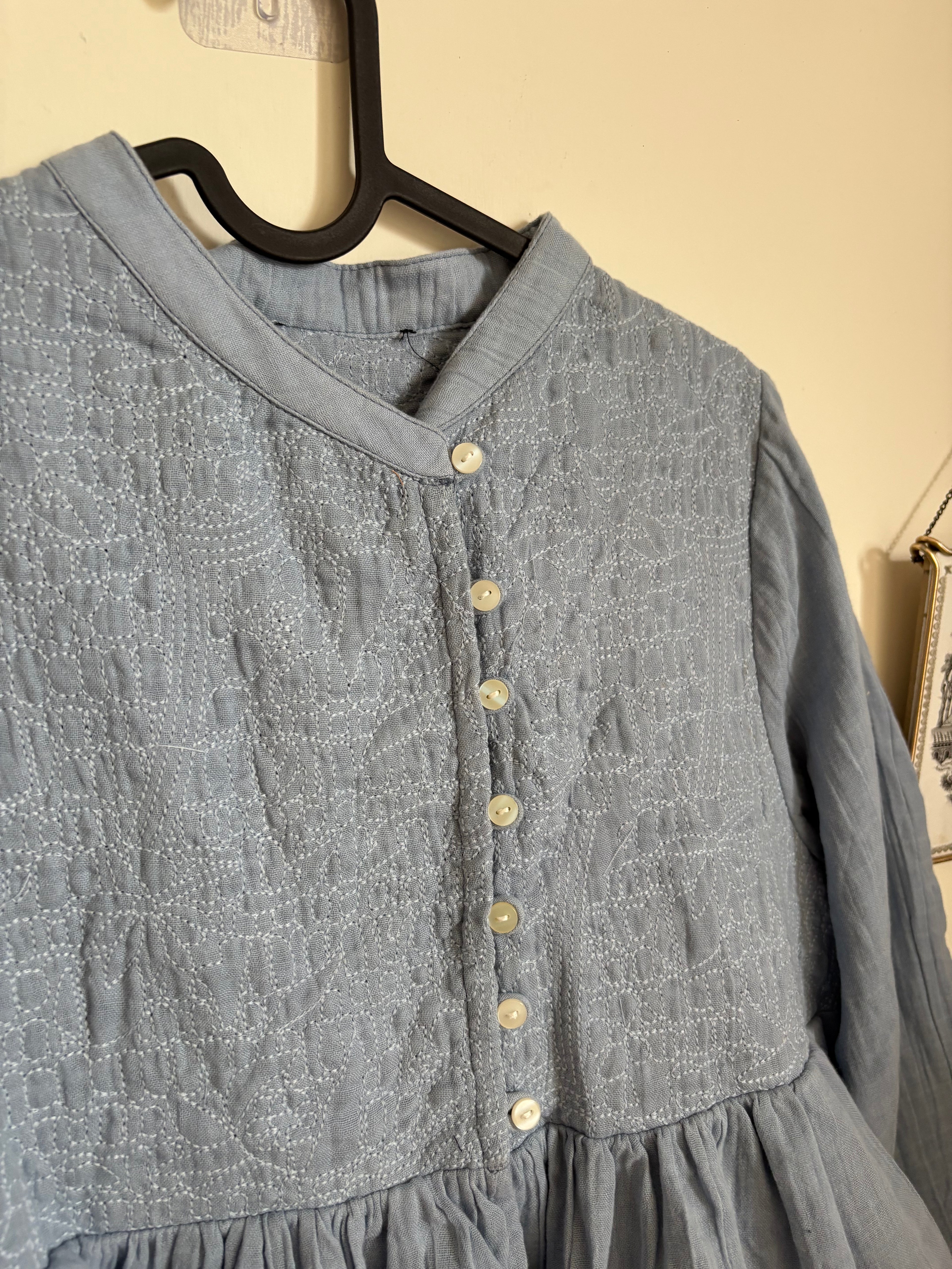 BLUE EMBROIDERED TOP S