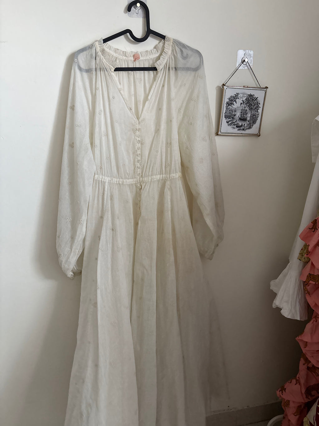 OFF WHITE FLORAL EMBROIDERED DRESS XL