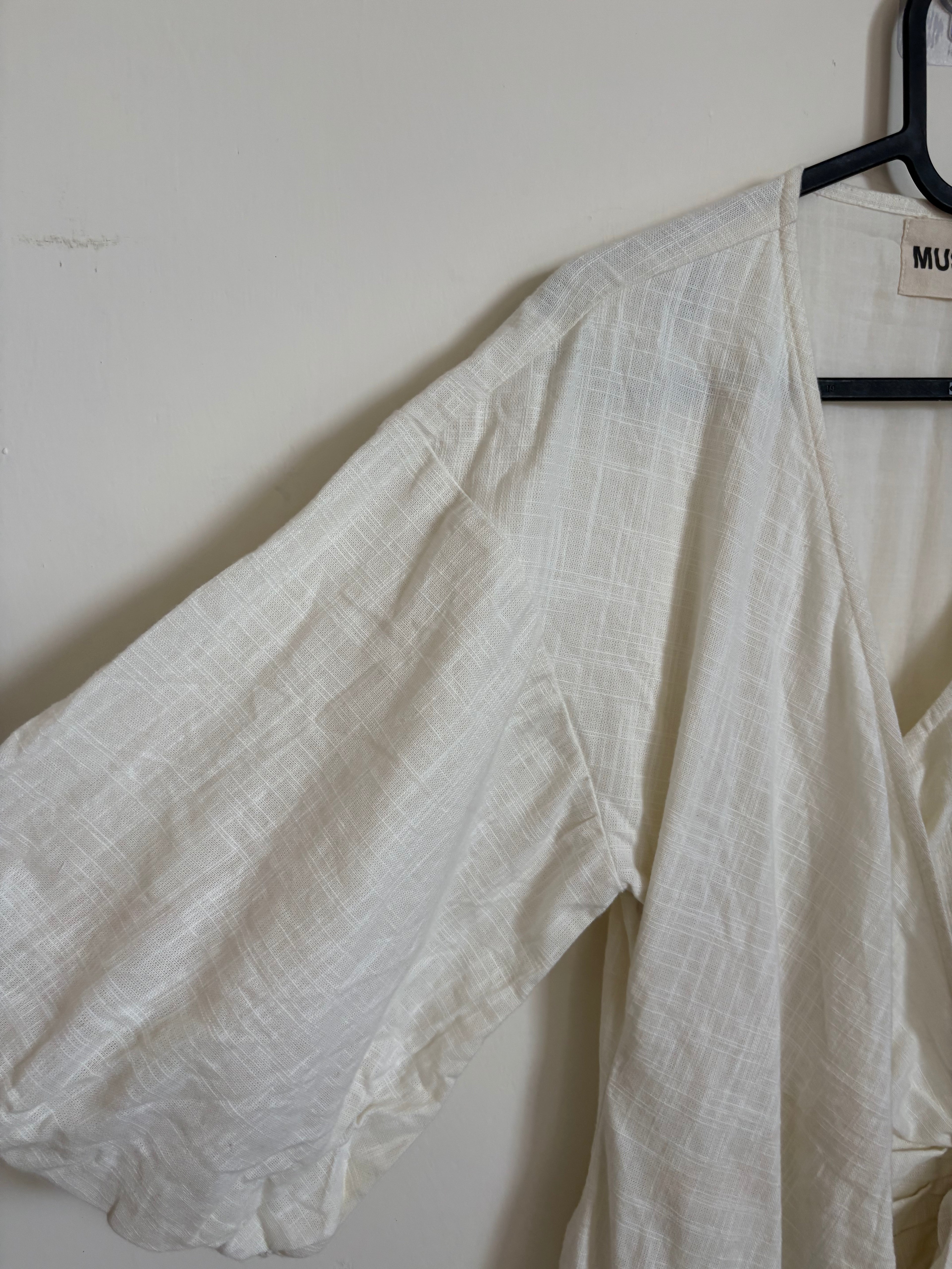 MUSE LINEN WRAP DRESS M