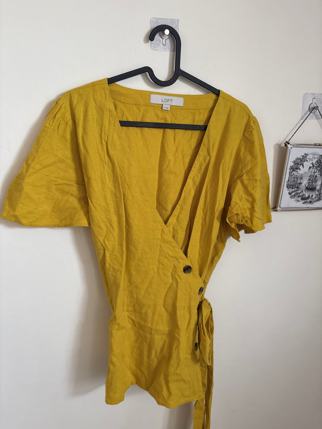 LOFT WRAP TOP IN YELLOW M