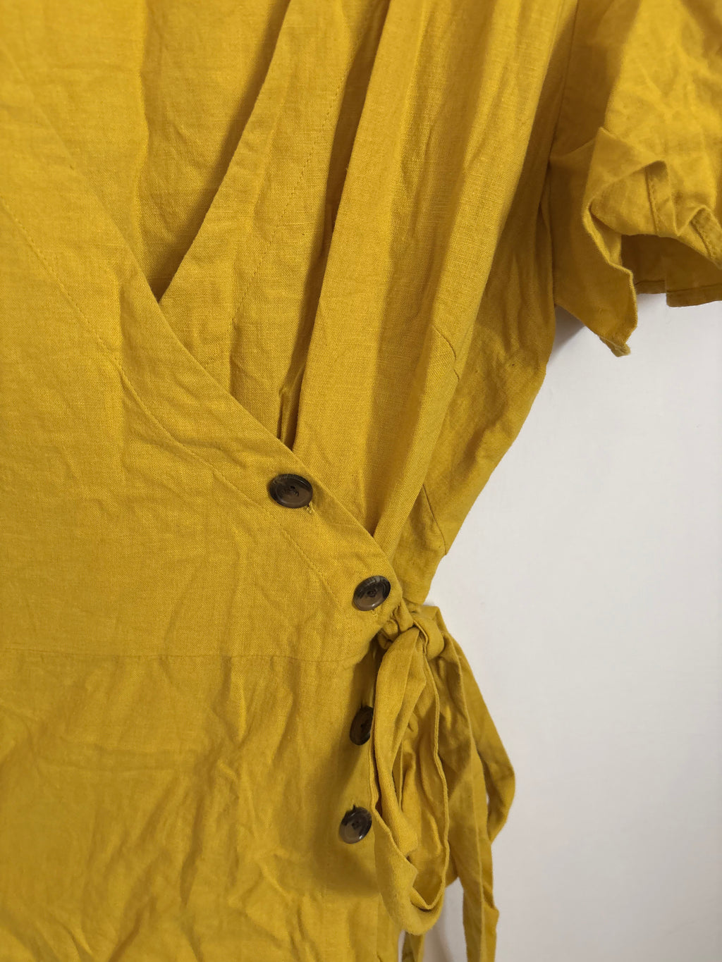 LOFT WRAP TOP IN YELLOW M