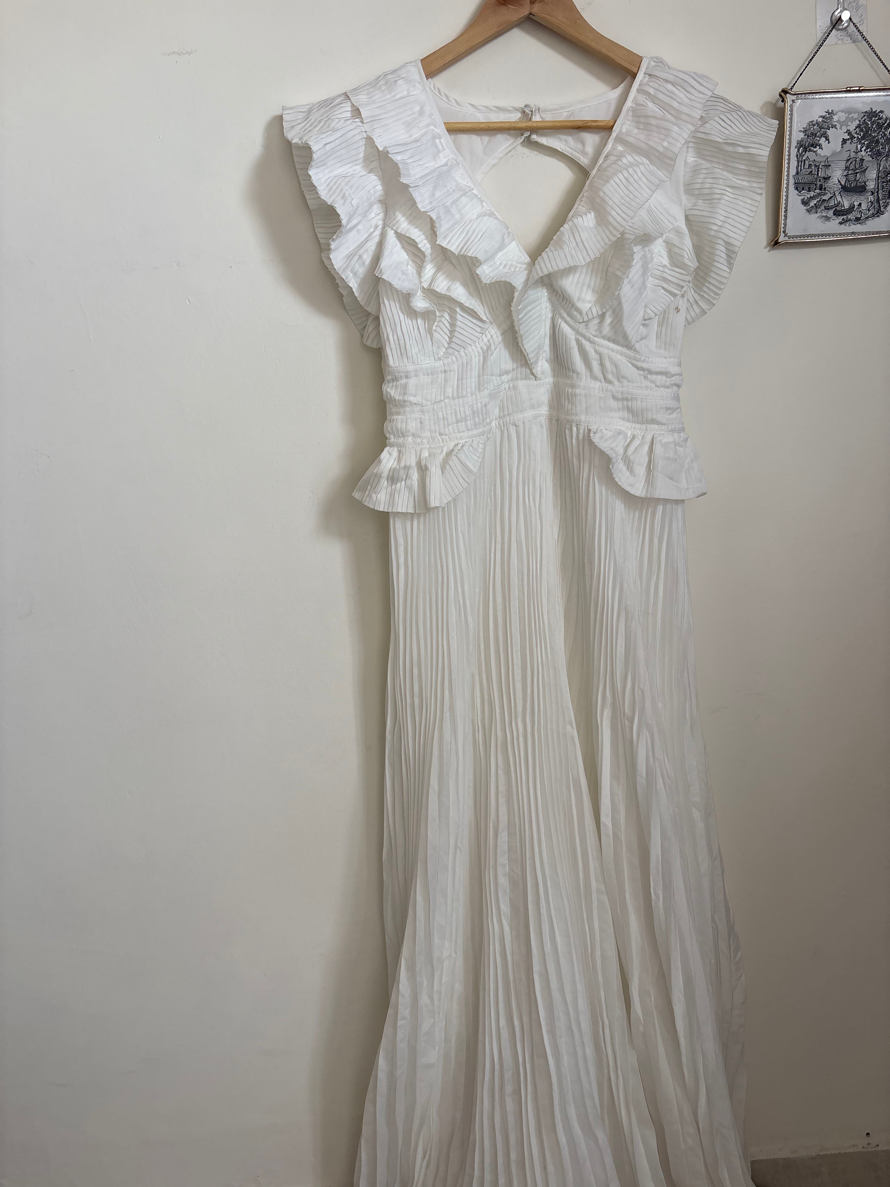 KAREN mILLEN PLEATED DRESS WHITE UK 12