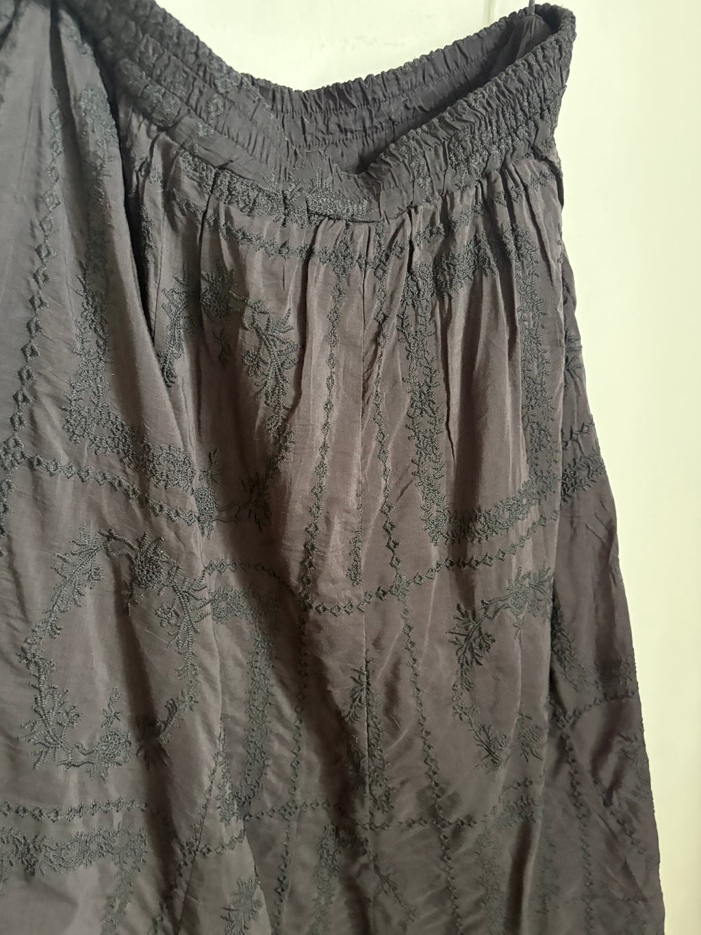 HELSA Handkerchief Midi Skirt in Black 28-30"