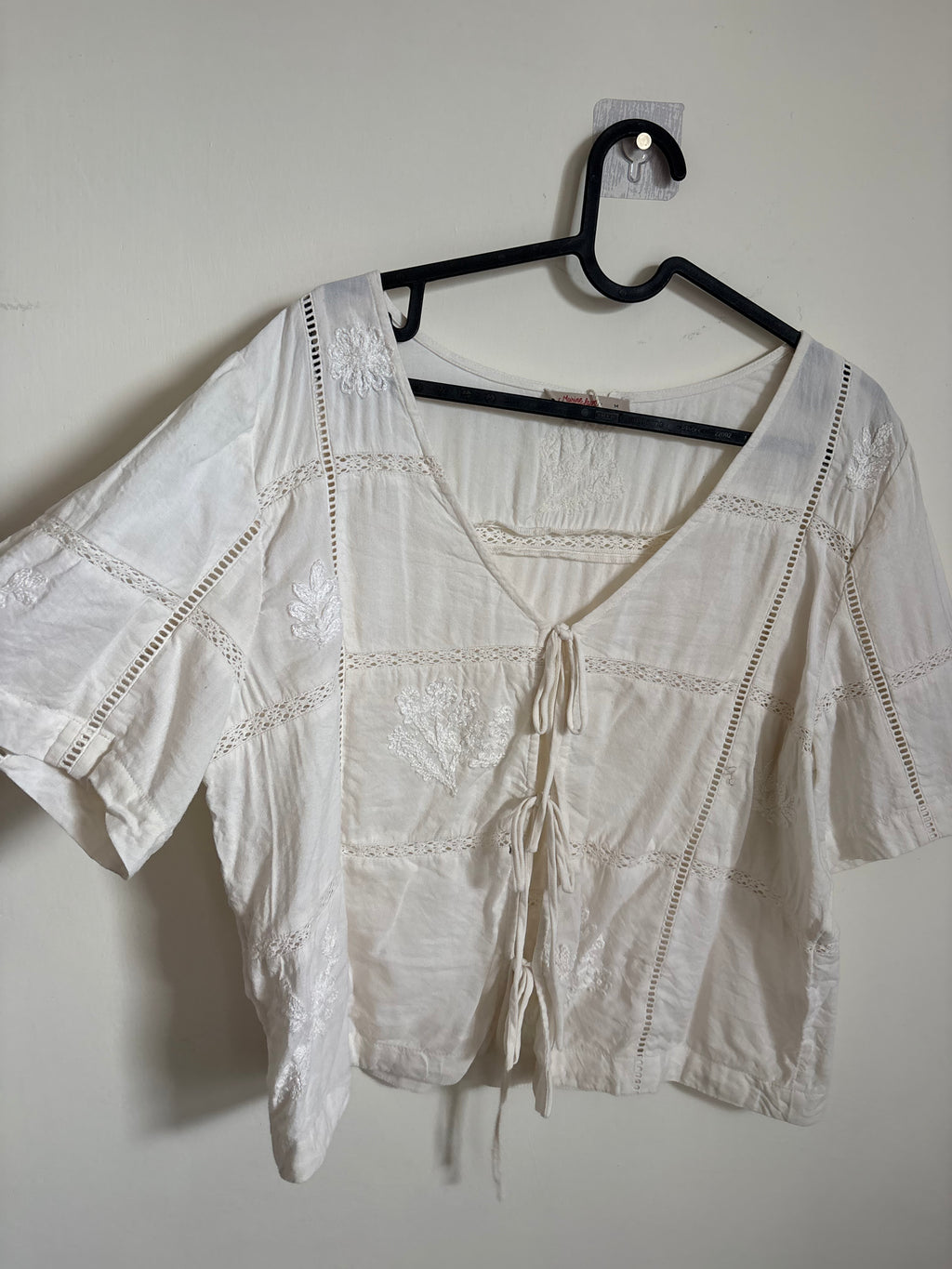 Marella Embroidered Detail Tie Front Top Marine Layer M