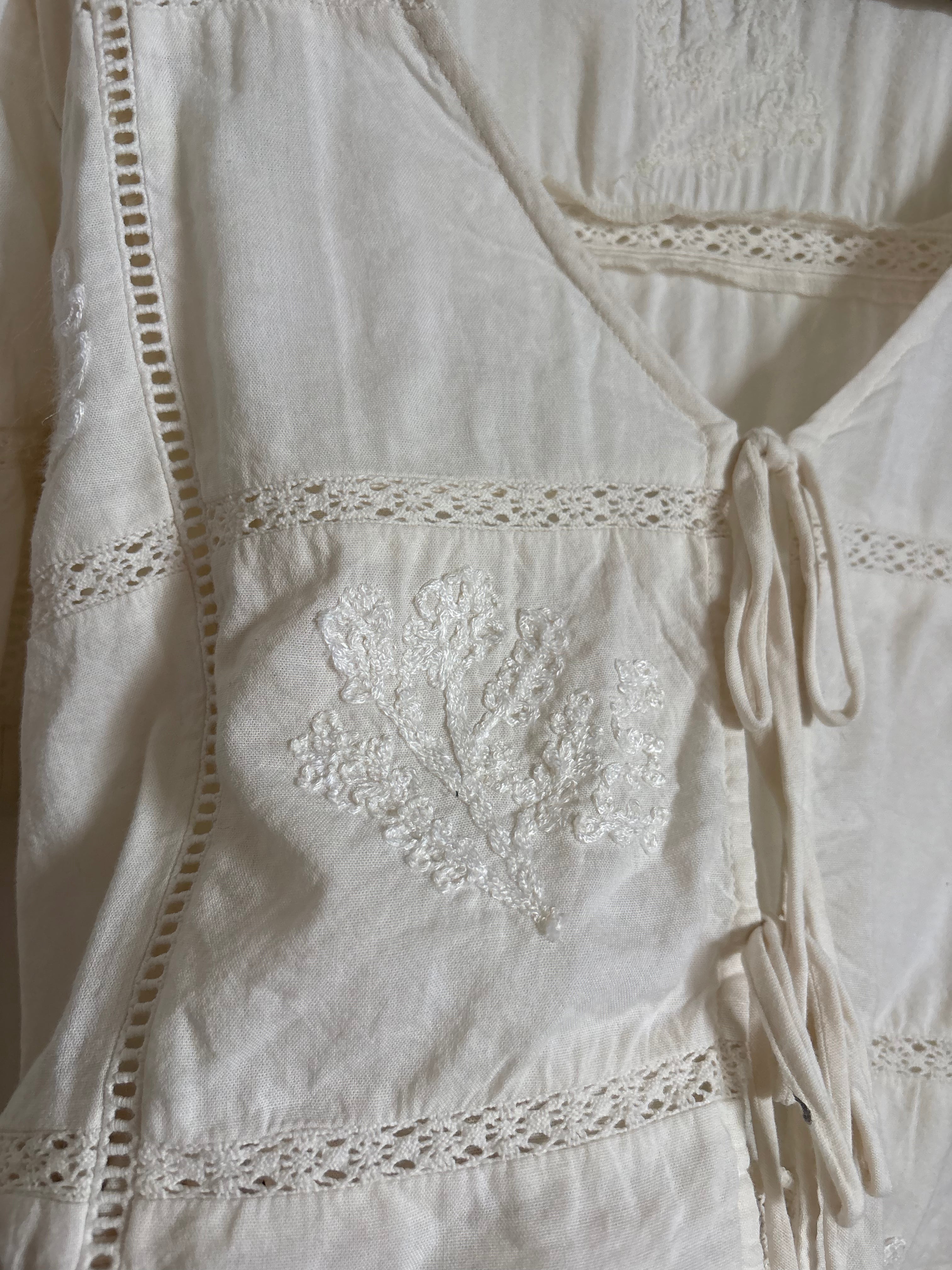 Marella Embroidered Detail Tie Front Top Marine Layer M
