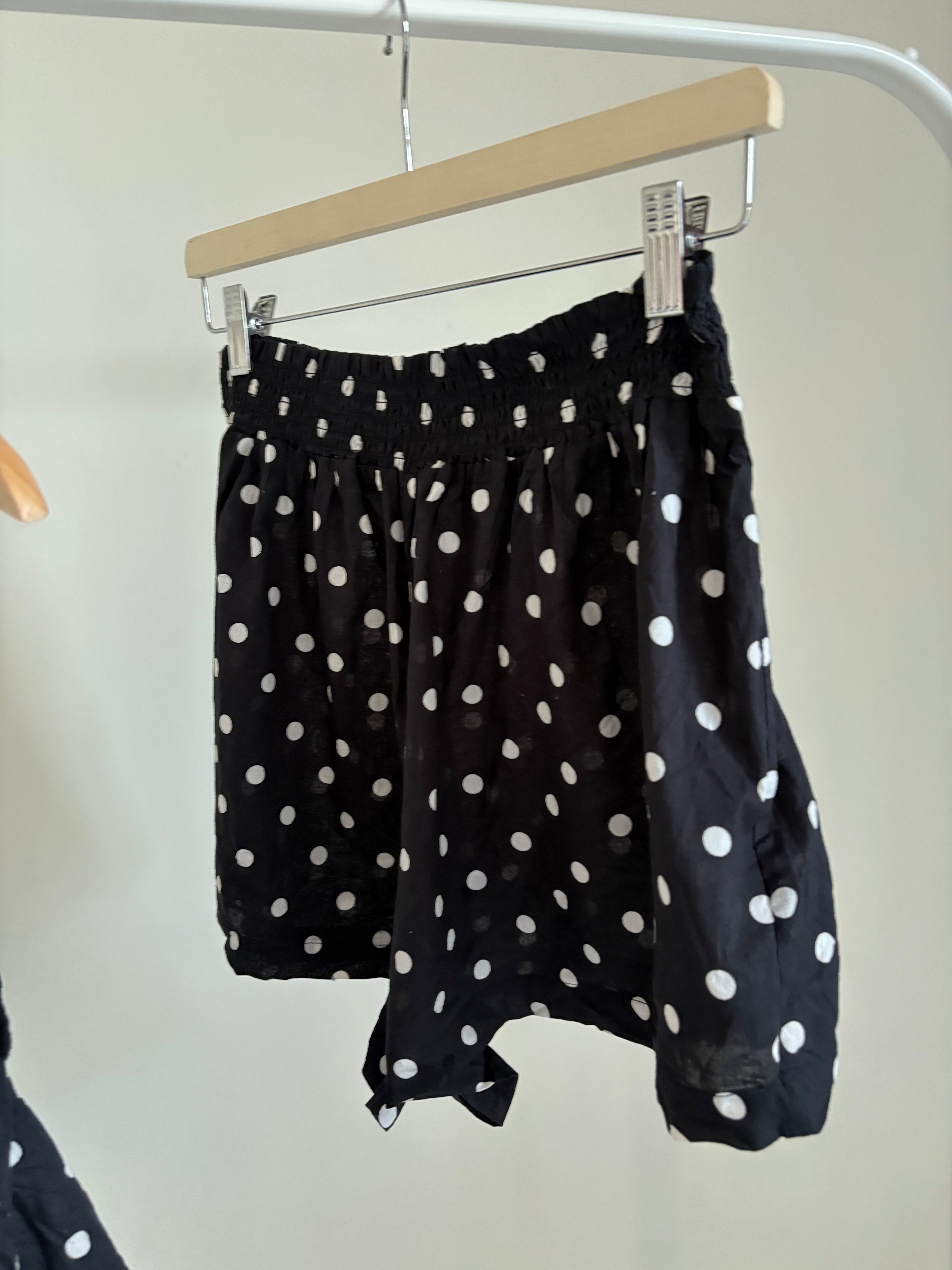 The Great. Sleep Top and shorts Black