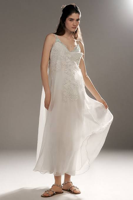Let Me Be Sleeveless Appliqué Midi Dress XS