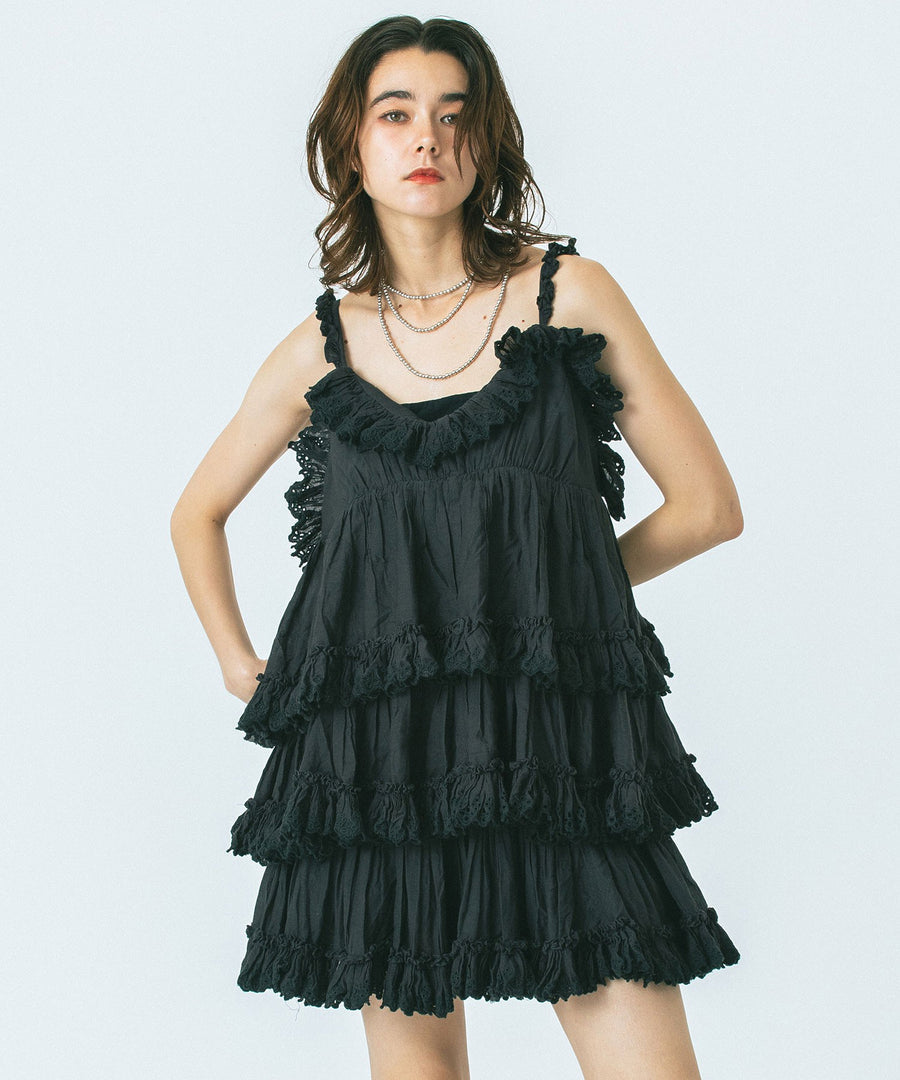 ブラックROSE BUD別注カラー】INDIA IS BEAUTIFUL/FRILL CAMISOLE
