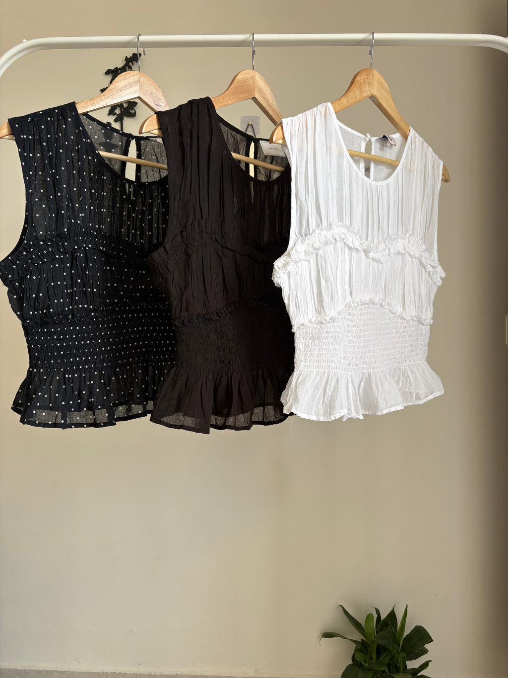 NEO NOIR TOP TIRIL