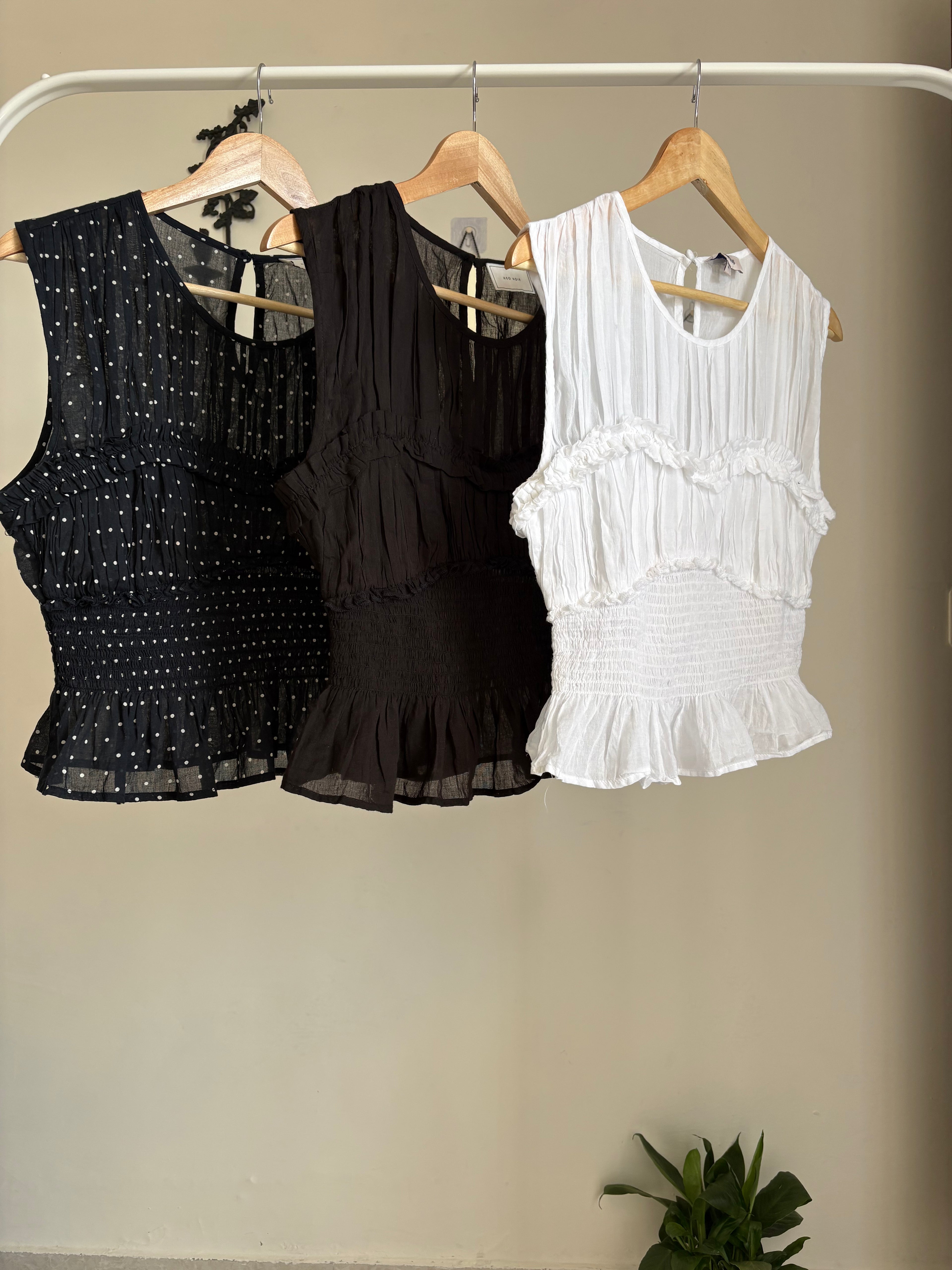 NEO NOIR TOP TIRIL