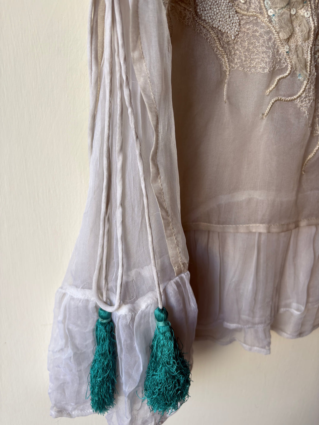 BLUE CORAL BEADED TOP XS