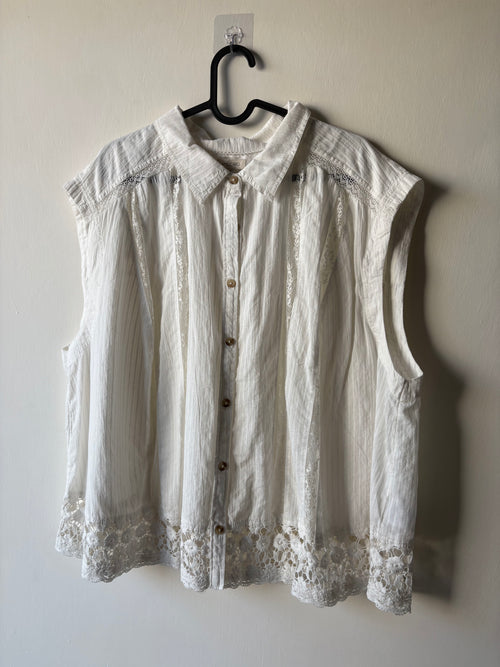 Pilcro Boxy Lace Buttondown Shirt XL