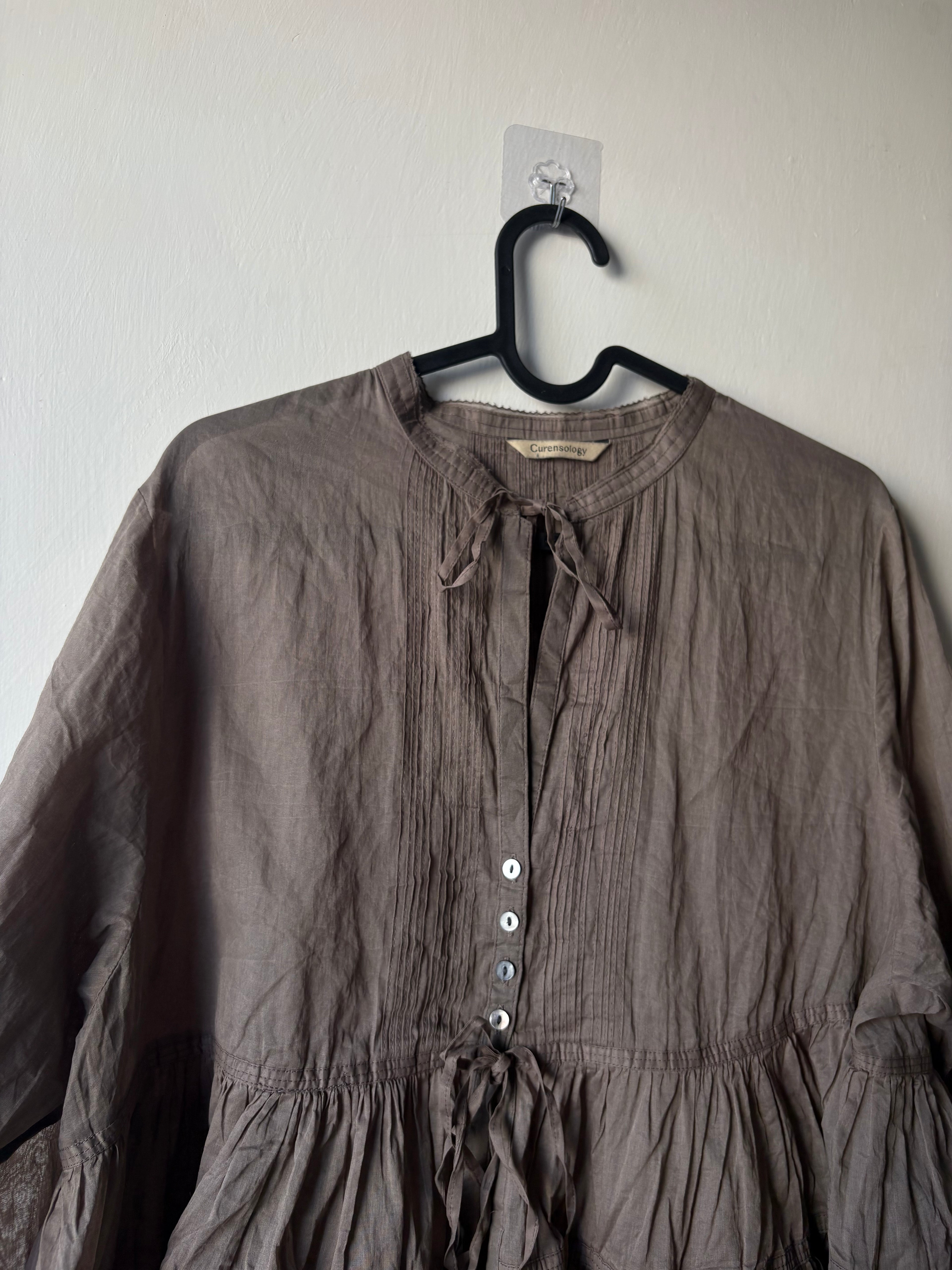 CURENSOLOGY TIERED BLOUSE FS