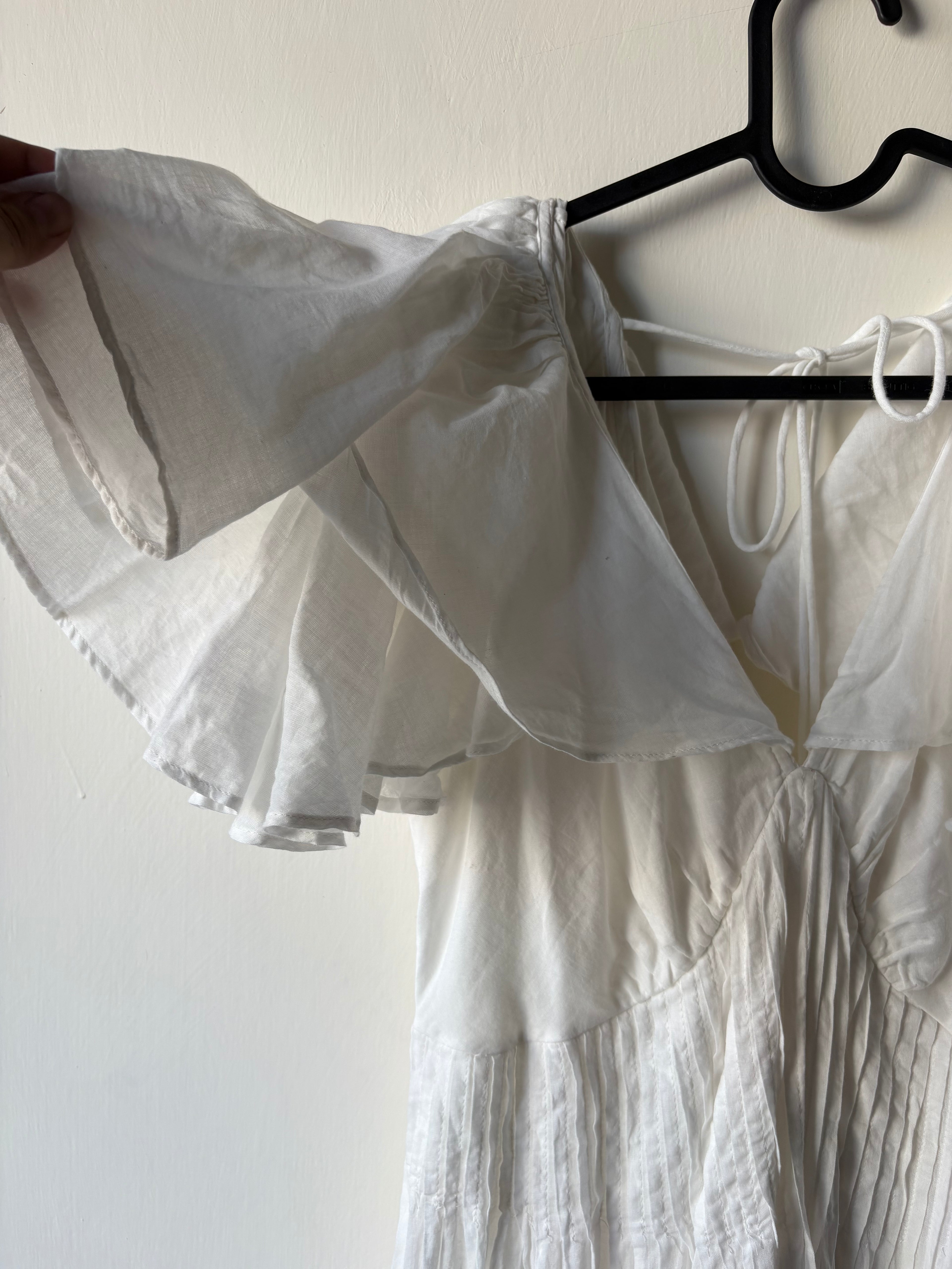 River Island White Flutter Sleeve Shirred Midi Dress UK 16